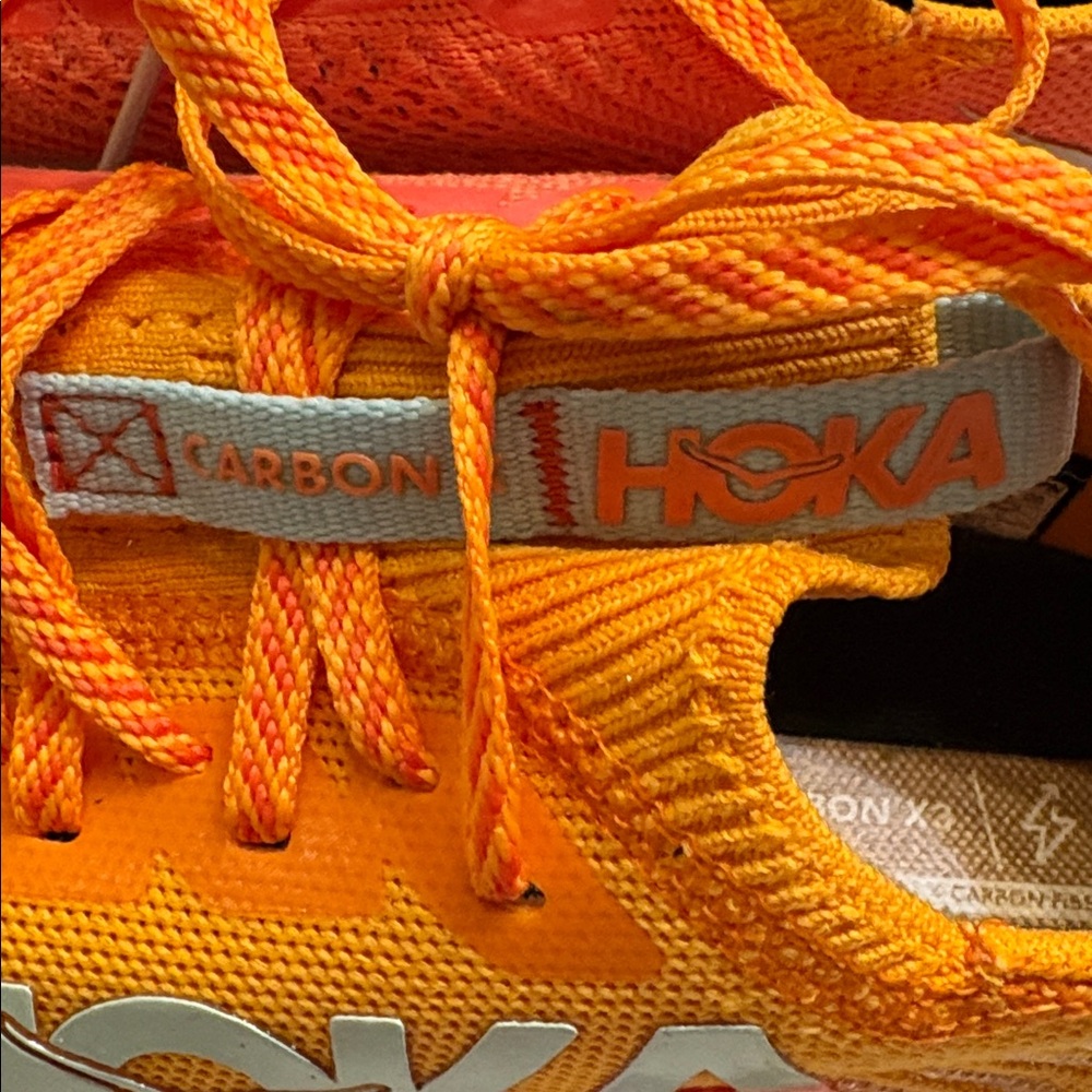 Hoka ladies 9 Carbon x Orange and white Lightweight Running Sneakers - Picture 11 of 11